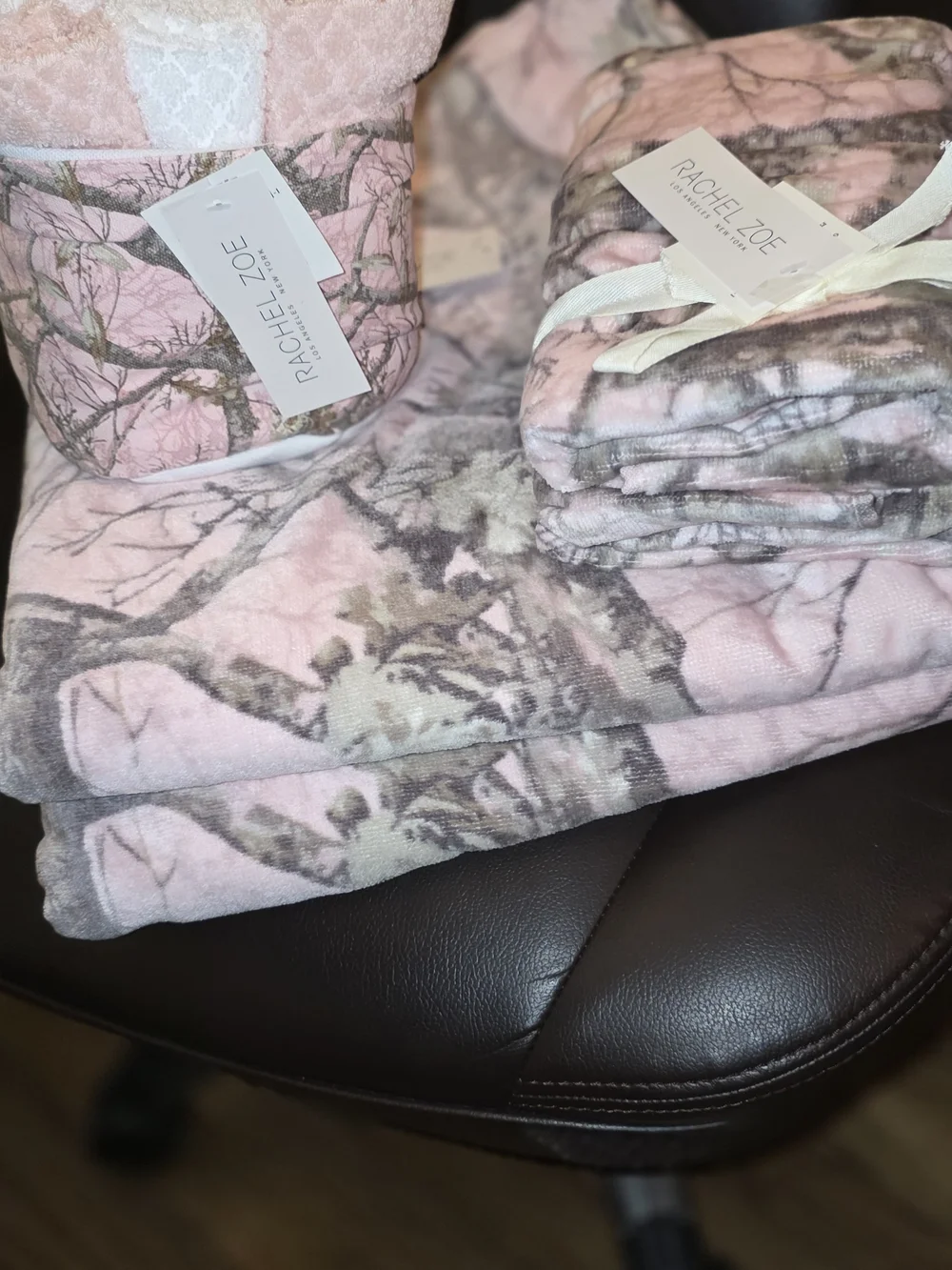 Rachel Zoe Pink Camouflage Bath Towel Set